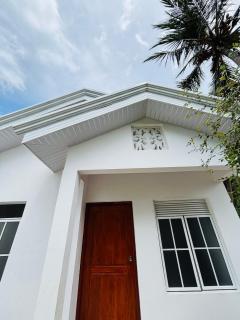 Lima Blue Private Beach Apartment - Trincomalee - 7