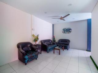 OYO 89895 Senses Budget Hotel - Banting - 7