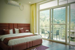 Chester Oak - Kasauli - 8