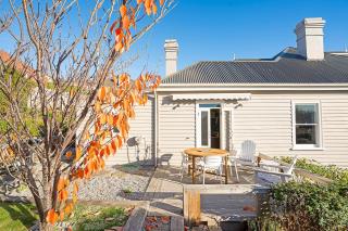Rose Cottage - Charming Haven near CBD & Waterfront - - 0
