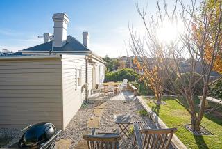 Rose Cottage - Charming Haven near CBD & Waterfront - - 6