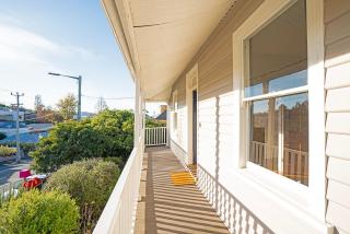 Rose Cottage - Charming Haven near CBD & Waterfront - - 4