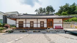 Gangneung ggabinejip hanok pension - 9