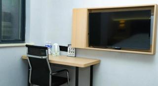 GreenTree Inn Jiangsu Suqian Yiwu Business Center Fukang Avenue Express Hotel - Suqian - 1
