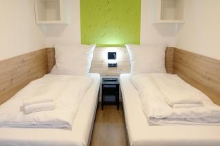 Hive Apartments - Lühnde 15 Min zur Messe - Algermissen - 0