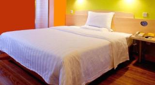 7 Days Inn Qingdao Haier Zone Ditie Tower Jiushui West Road - 4