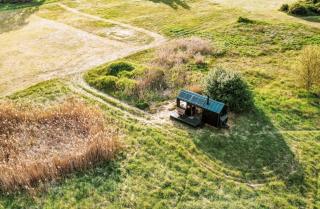 Offgrid Cabin Klaudia mit Feldblick in Seenähe - - 2