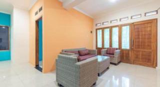 OYO 92127 Skyland Pasteur - Bandung - 5