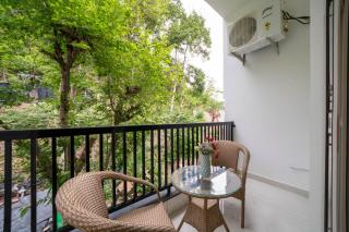 Premium Mystic Falls near Secret Waterfall - 5