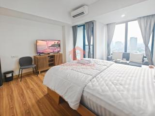 Cozy Studio South Gate Apt with Pool, Gym, Wi-Fi by 2ndHome - Jakarta - 1