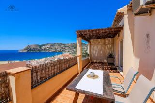 Penthouse Ocean Views and Garage - La Herradura - 1