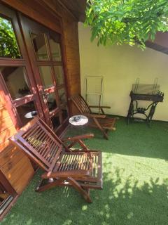 Balassi apartment -with green terrace&bike - Štúrovo - 9
