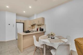 Modern Metro by Host Solutions - Mawson Lakes - 4