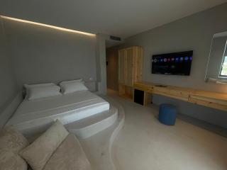 Hotel Ble Ble Vlore - Vlorë - 0