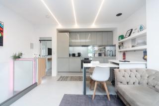 Stunning Contemporary 2 Bed Apartment With Parking - Londra - 9