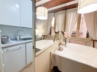 Rialto Elegant Hideaway near St Mark's Square - Venice - 7