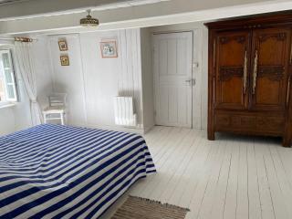 FERME Rénovée 300m de la Mer POINTE DU RAZ jusqu'à 9 Couchages LOCATION 7 jours du Samedi au Samedi minimum - Plogoff - 9