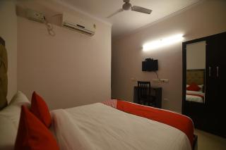 Hotel O Cross Winds Sector 62 - 1