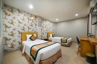 Camila Airport Hotel - 5