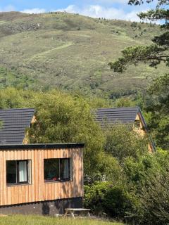 1 Bedroom Cabin with Mountain & Loch Views - Quiet Location between Glencoe & Ben Nevis - Corran - 6