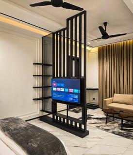The White Suites - by the Creek - Karachi - 1