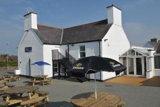California Inn - Brynteg - 0
