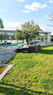 Villa avec piscine et magnifique jardin ! Villa with swimming pool and magnificent garden! - Aigrefeuille-sur-Maine - 6