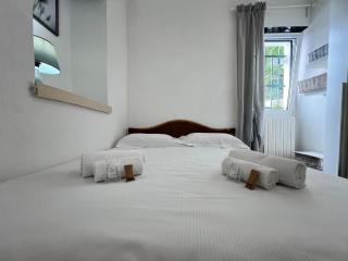 WELCOME RIVIERA - Casa Maria Casa Indipendente in Collina con vista ,98 Gradini per raggiungerla a scendere e salire, Wi-Fi Gratuito Incluso - 4