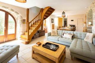Two-Villa Estate with Pool & Valley Views - 4