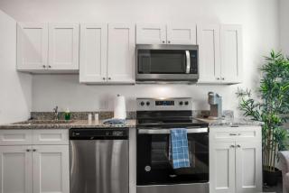 CozySuites Stylish 1BR in Downtown Pitts #16 - Pittsburgh - 2