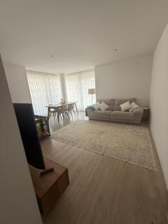 Apartment spacious and bright Only in August - Apartamento espacioso y luminoso Disponible solo en Agosto - Marbella - 2