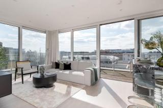 Immaculate and Homely 3-bed Penthouse in Milton Keynes by Renzo, Amazing Views, Brilliant Location! - Milton Keynes - 0