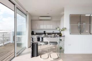 Immaculate and Homely 3-bed Penthouse in Milton Keynes by Renzo, Amazing Views, Brilliant Location! - Milton Keynes - 6