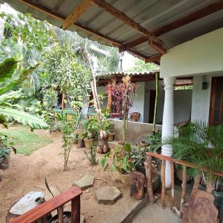 Bandula Home Stay - Sigiriya - 1