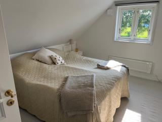Tranquil 3-bed farmhouse in Övraby - - 2