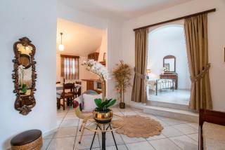 Sunrock Suites - Villa Menexes - Stelida - 1