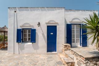 Sunrock Suites - Villa Menexes - Stelida - 9