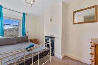 4 to 5 bedroom house near Burton Latimer, Isham and Welly - Isham - 3