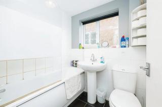 2 Bedroom House For Corporate Stays in Kettering - Kettering - 5