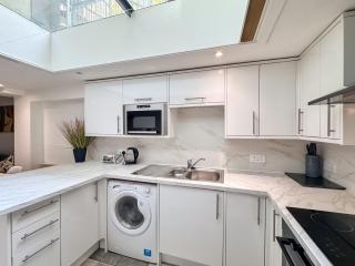 Modern 2 Bedroom Flat - Riverside Lofts - - 8