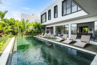 Villa Merengue by BaliSuperHost - 0
