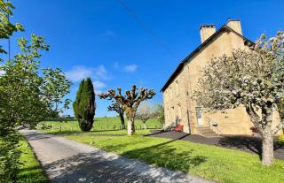 Charming country house - - 1
