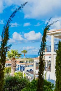 WellClub - Family Wellness & Seaview Suites - Paphos - 9