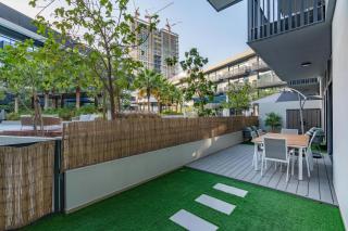 Cozy and Peaceful 2 BR Apartment with Private Garden - 9