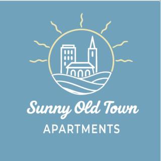 Sunny Old Town Apartment - 9
