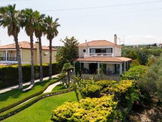 Villa Luxury Garden Kiato - Pásion - 0
