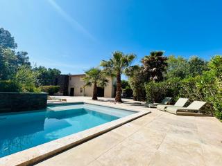 Villa close to Sainte Victoire and pool - Le Tholonet - 0
