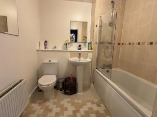 Pet Friendly - 4 Guests - Free Parking - Grays Thurrock - 8