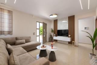Aelia Luxury Apartment-with swimming pool - 7
