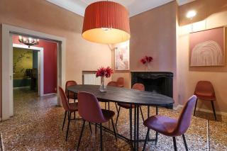 Charming Liberty-Style Villa with Garden and Parking near City Life - Milan - 9
